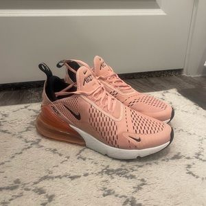 Women’s Nike Air Max 270